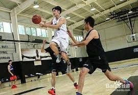 篮球——CBA常规赛：新疆伊力特胜深圳马可波罗